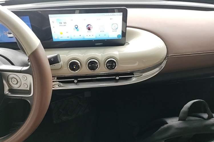 Used Wuling Bingo 2023 333km Enjoy+ Version Audio And AC Panel