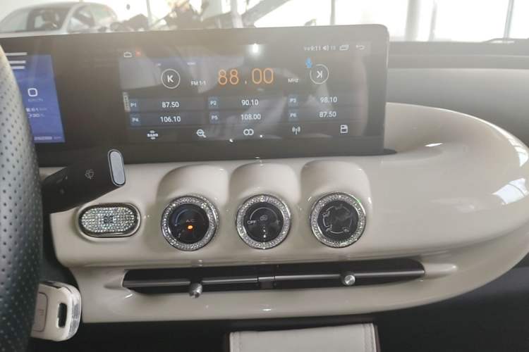 Used Wuling Bingo 2023 203km Light Edition Audio And AC Panel
