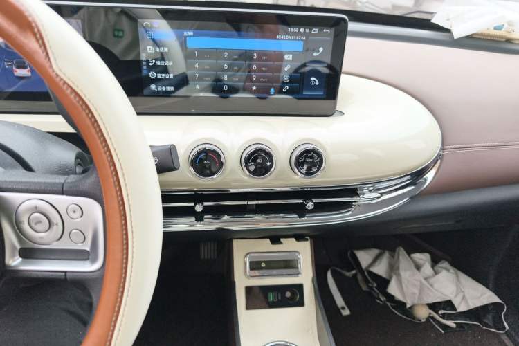 Used Wuling Bingo 2023 333 km Enjoyment Version Audio And AC Panel