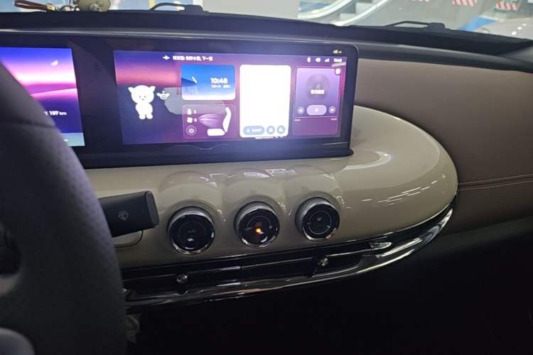 Used Wuling Bingo 2023 333 km Lingxi Connected Version Audio And AC Panel
