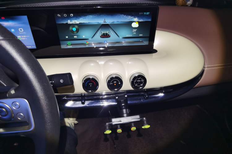 Used Wuling Bingo 2023 333km Enjoy+ Version Audio And AC Panel
