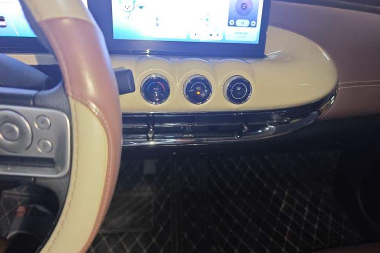 Used Wuling Bingo 2023 333 km Lingxi Connected+ Version Audio And AC Panel
