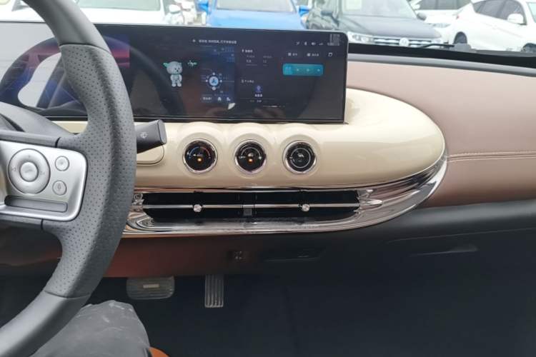 Used Wuling Bingo 2023 333 km Lingxi Connected Version Audio And AC Panel