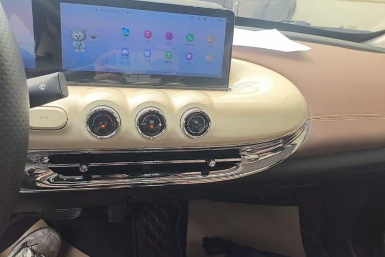 Used Wuling Bingo 2023 333 km Lingxi Connected Version Audio And AC Panel