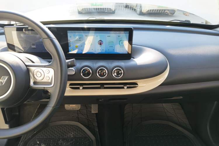 Used Wuling Bingo 2023 333 km Fast-Share Version Audio And AC Panel
