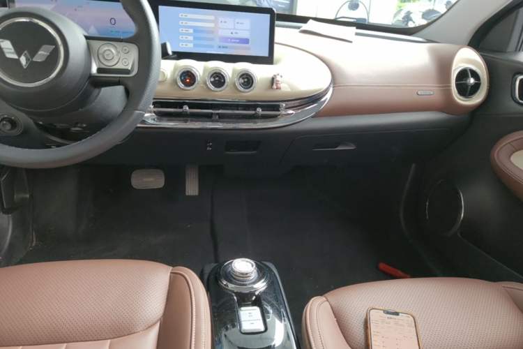 Used Wuling Bingo 2023 333 km Lingxi Connected Version Audio And AC Panel