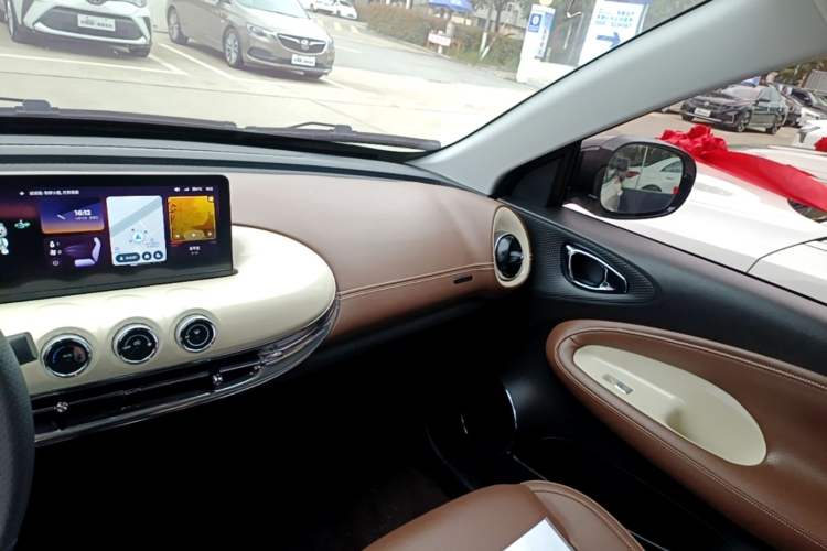 Used Wuling Bingo 2023 410 km Lingxi Deluxe Edition Audio And AC Panel