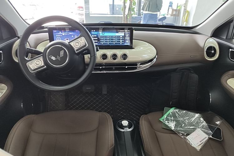 Used Wuling Bingo 2023 203km Comfort Edition Center Console