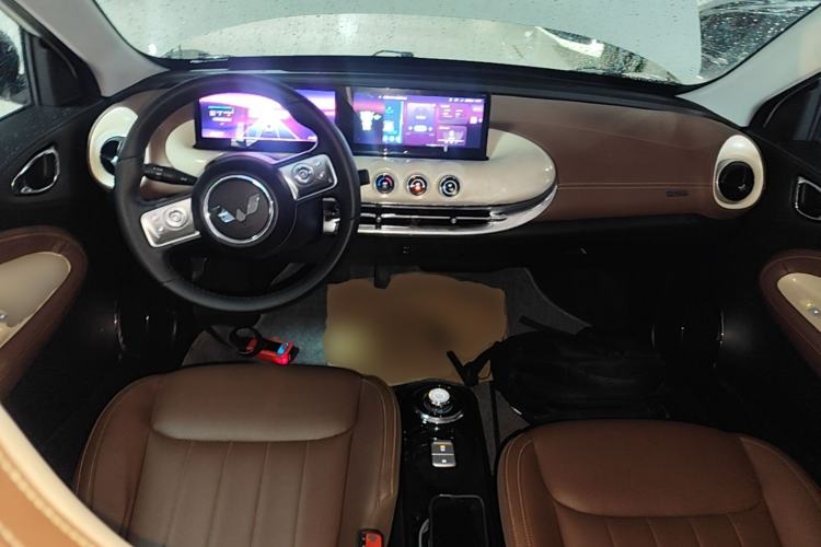 Used Wuling Bingo 2023 333 km Lingxi Connected+ Version Center Console