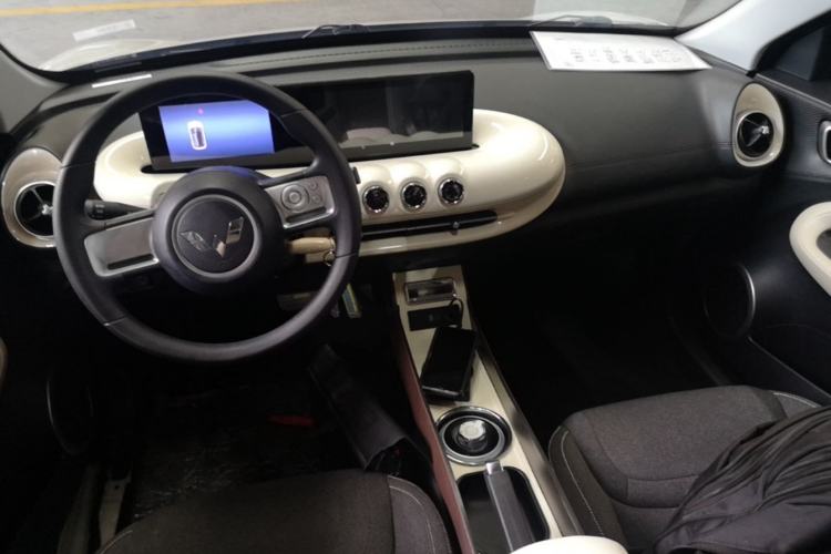 Used Wuling Bingo 2023 203km Light Edition Center Console