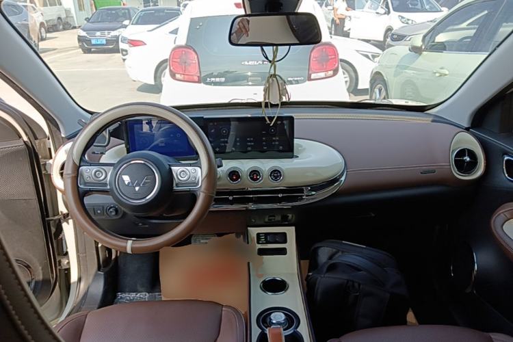 Used Wuling Bingo 2023 203km Comfort Edition Center Console