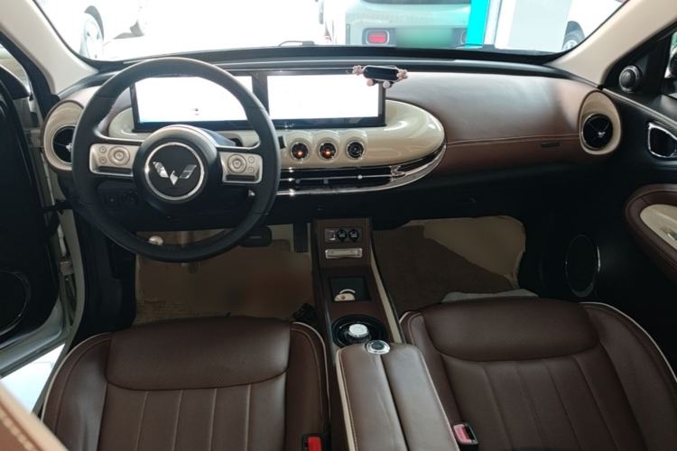 Used Wuling Bingo 2023 333 km Lingxi Connected+ Version Center Console