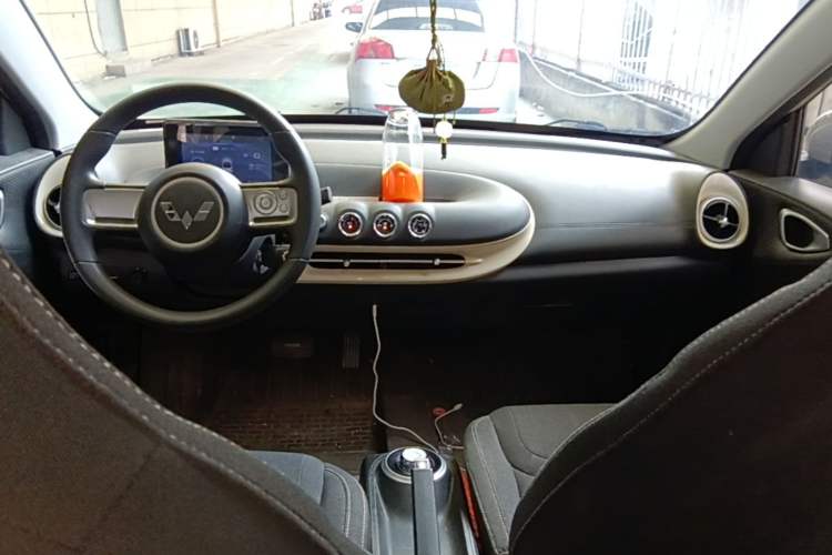 Used Wuling Bingo 2023 203km Light Edition Center Console