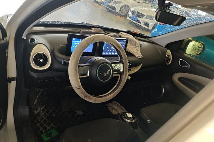Used Wuling Bingo 2023 203km Light Edition Center Console