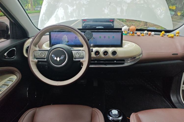 Used Wuling Bingo 2023 333 km Lingxi Connected Version Center Console