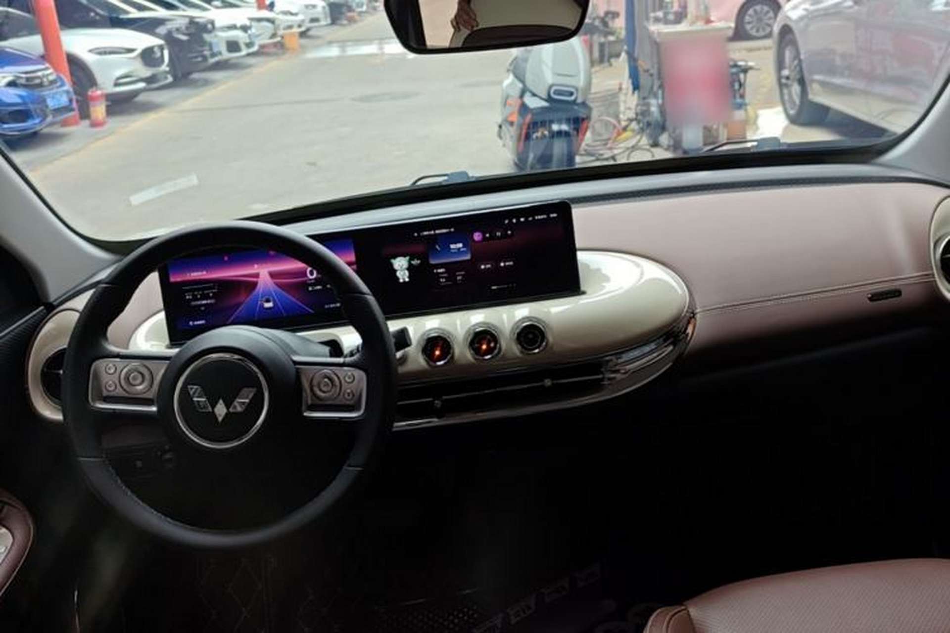 Used Wuling Bingo 2023 410 km Lingxi Deluxe Edition Center Console