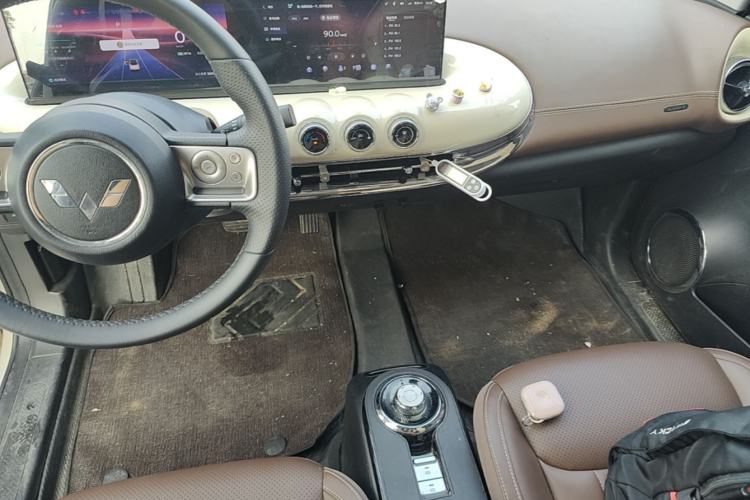 Used Wuling Bingo 2023 333 km Lingxi Connected+ Version Center Console