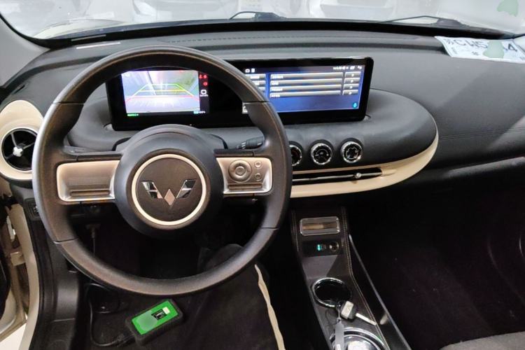Used Wuling Bingo 2023 333 km Fast-Share Version Center Console