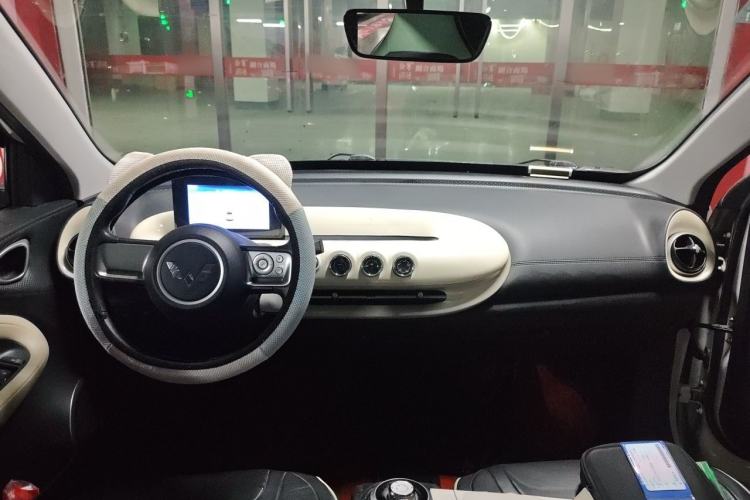 Used Wuling Bingo 2023 203km Light Edition Center Console