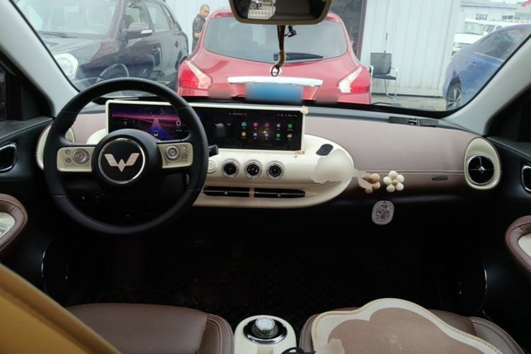 Used Wuling Bingo 2023 333 km Lingxi Connected+ Version Center Console