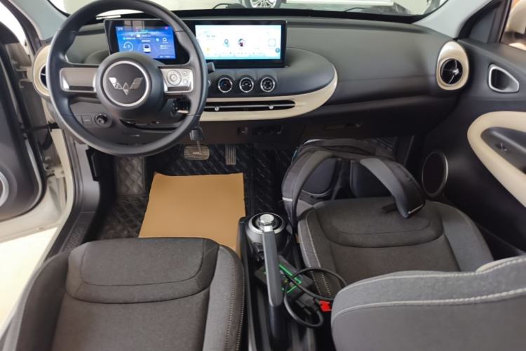 Used Wuling Bingo 2023 333 km Fast-Share Version Center Console