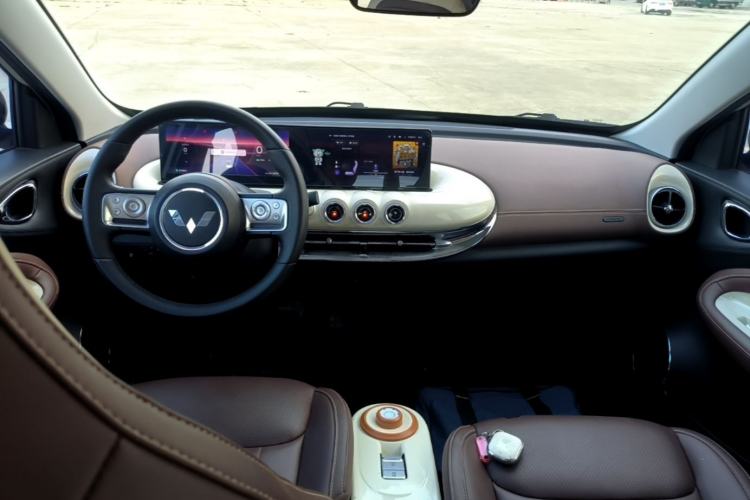 Used Wuling Bingo 2023 333 km Lingxi Connected+ Version Center Console