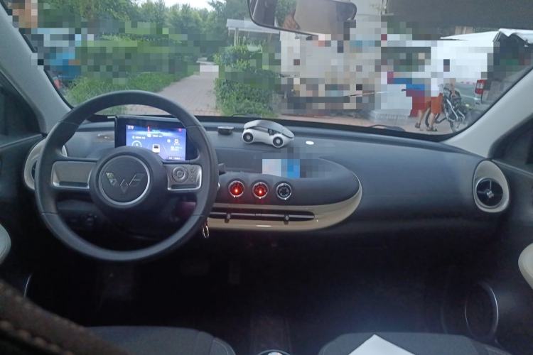 Used Wuling Bingo 2023 203km Light Edition Center Console