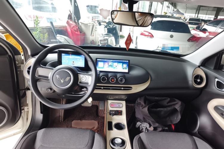 Used Wuling Bingo 2023 203km Light Edition Center Console