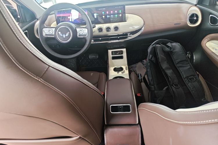 Used Wuling Bingo 2023 410 km Lingxi Deluxe Edition Center Console