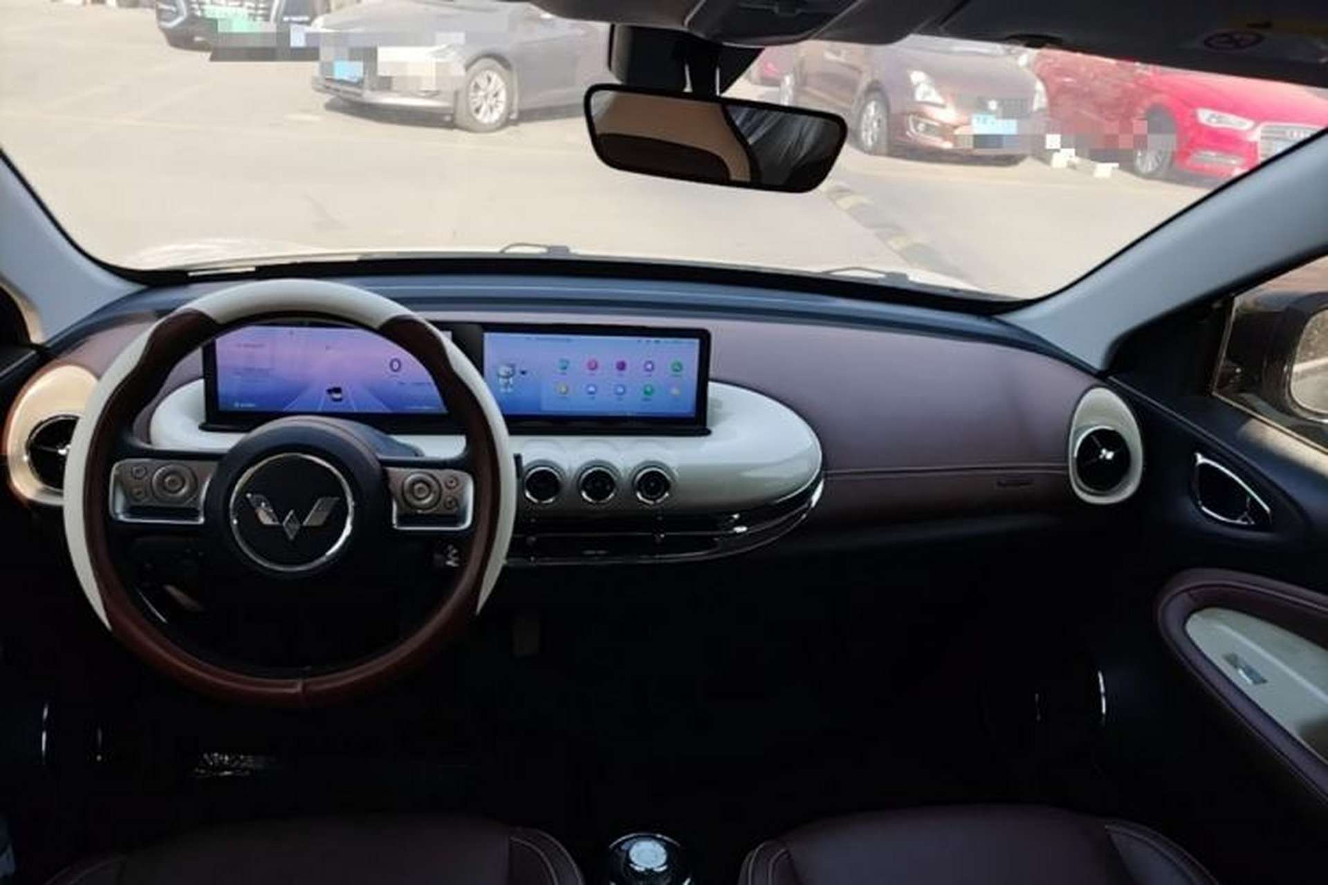 Used Wuling Bingo 2023 410 km Lingxi Deluxe Edition Center Console