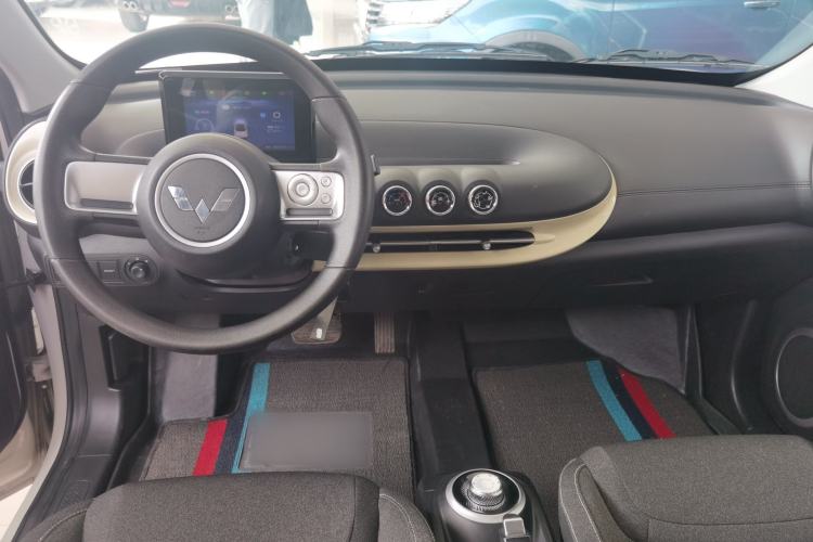 Used Wuling Bingo 2023 203km Light Edition Center Console