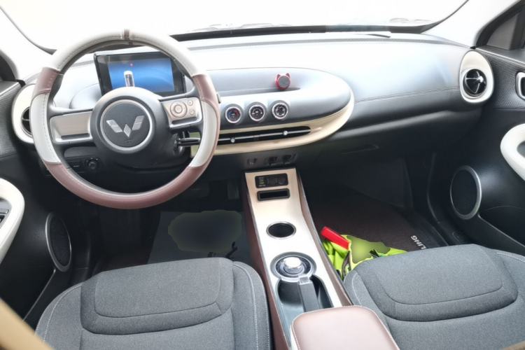 Used Wuling Bingo 2023 203km Light Edition Center Console