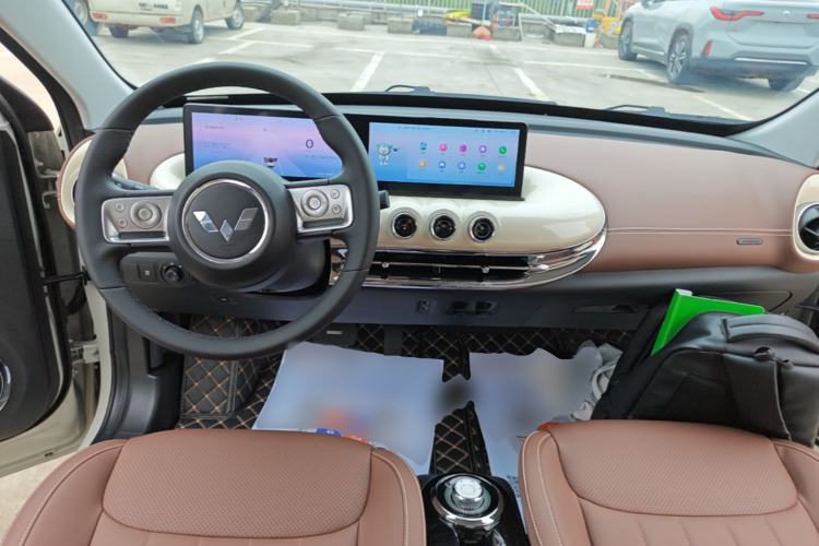 Used Wuling Bingo 2023 333 km Lingxi Connected Version Center Console
