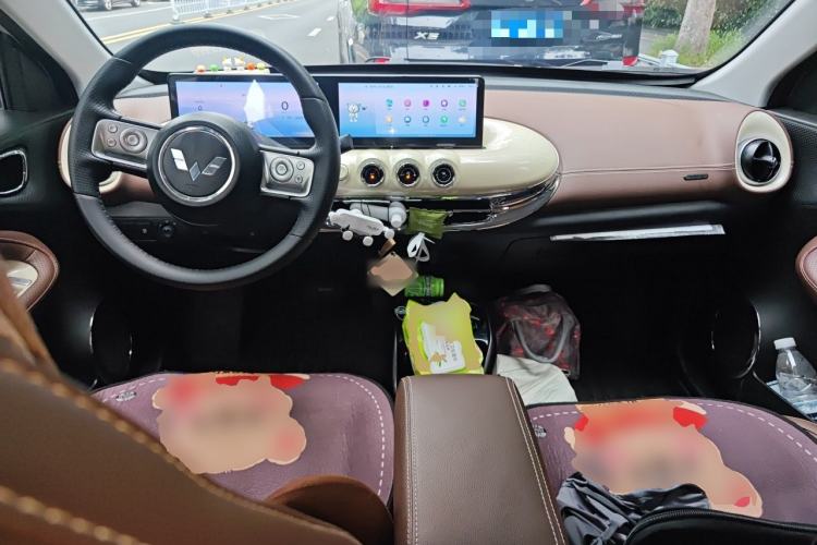 Used Wuling Bingo 2023 333 km Lingxi Connected+ Version Center Console