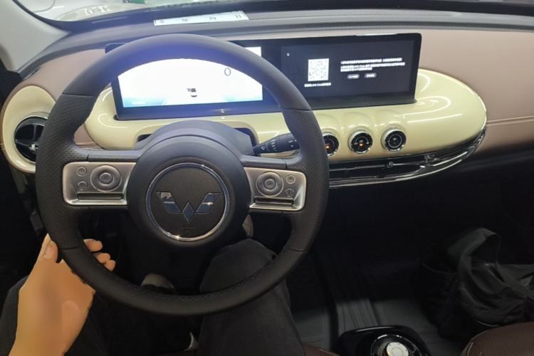 Used Wuling Bingo 2023 333 km Lingxi Connected+ Version Center Console