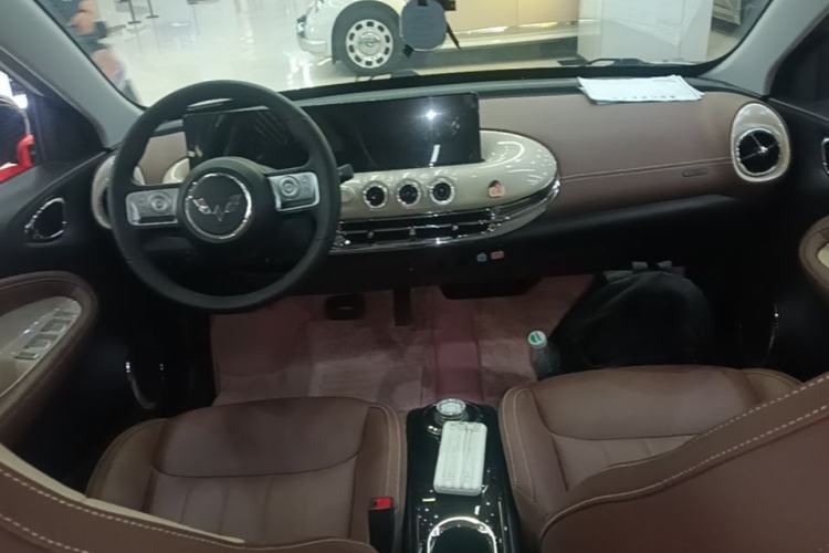 Used Wuling Bingo 2023 333 km Lingxi Connected Version Center Console