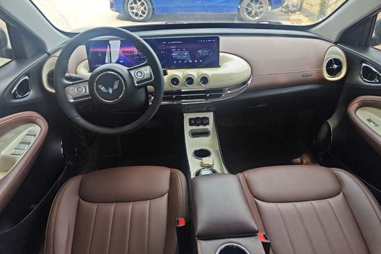Used Wuling Bingo 2023 333 km Lingxi Connected+ Version Center Console