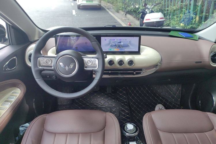 Used Wuling Bingo 2023 333 km Lingxi Connected+ Version Center Console