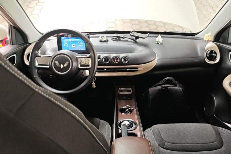 Used Wuling Bingo 2023 203km Light Edition Center Console