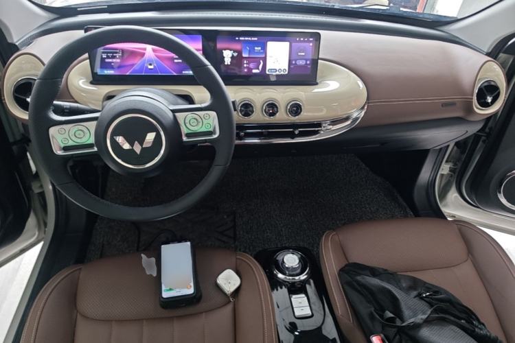 Used Wuling Bingo 2023 333 km Lingxi Connected Version Center Console