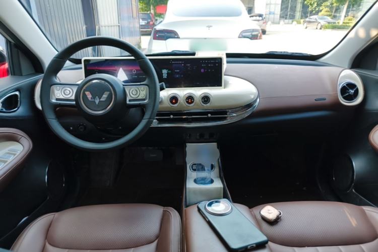 Used Wuling Bingo 2023 410 km Lingxi Deluxe Edition Center Console