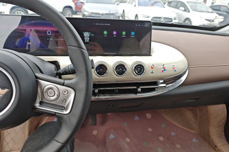 Used Wuling Bingo 2023 410 km Lingxi Deluxe Edition Center Console
