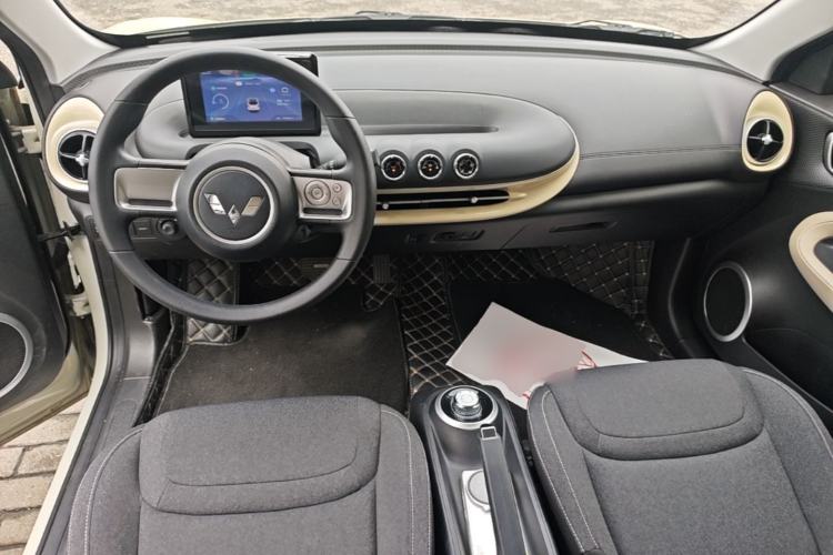 Used Wuling Bingo 2023 203km Light Edition Center Console