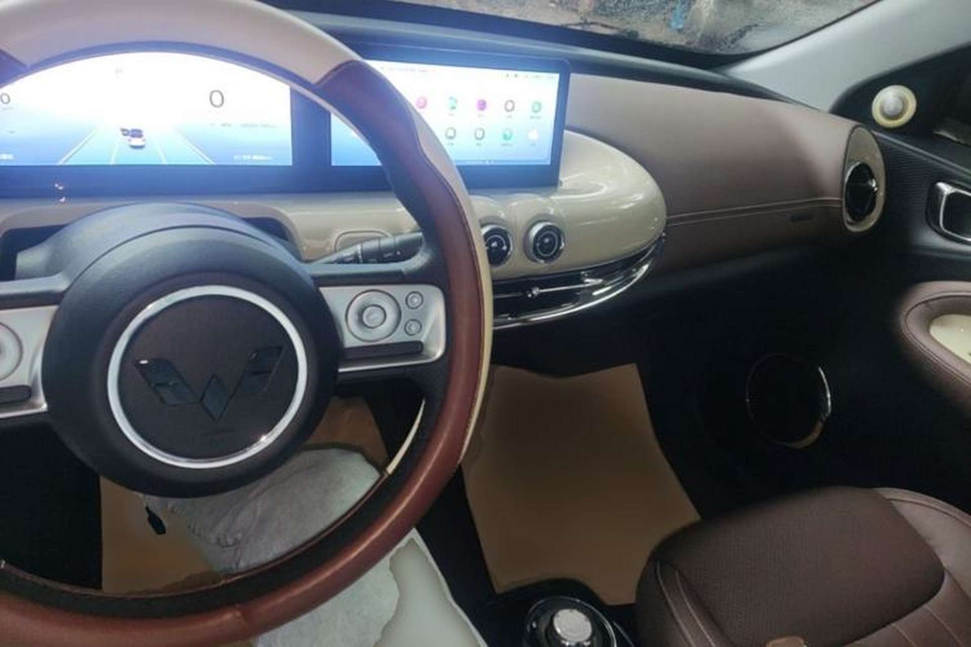 Used Wuling Bingo 2023 410 km Lingxi Deluxe Edition Center Console