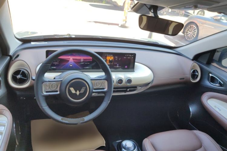 Used Wuling Bingo 2023 333 km Lingxi Connected+ Version Center Console