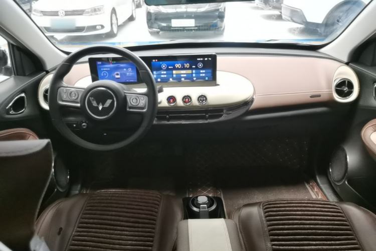 Used Wuling Bingo 2023 203km Comfort Edition Center Console