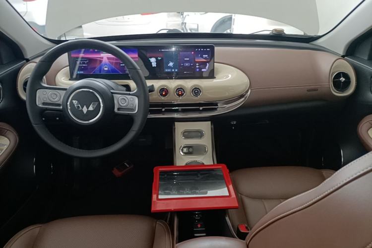 Used Wuling Bingo 2023 333 km Lingxi Connected Version Center Console