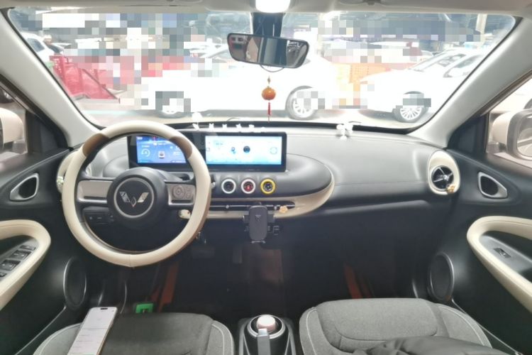 Used Wuling Bingo 2023 203km Light Edition Center Console
