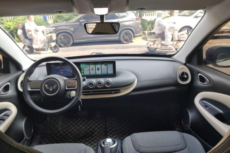 Used Wuling Bingo 2023 333 km Fast-Share Version Center Console