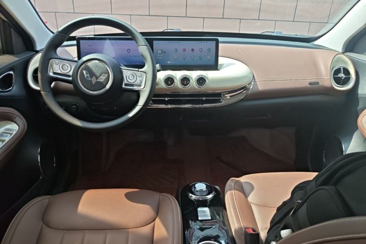 Used Wuling Bingo 2023 333 km Lingxi Connected Version Center Console